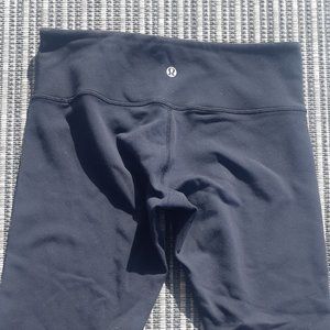 Lululemon Crop size 6